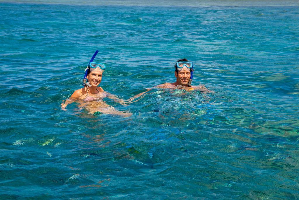 Astroea Beach Hotel (Adults Only) Blue Bay Exteriör bild